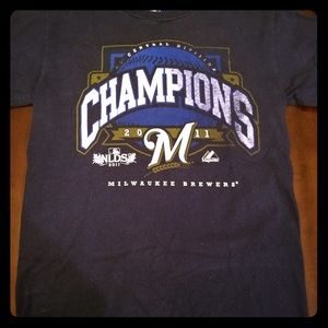 Milwaukee Brewers 2011 Champion T shirt